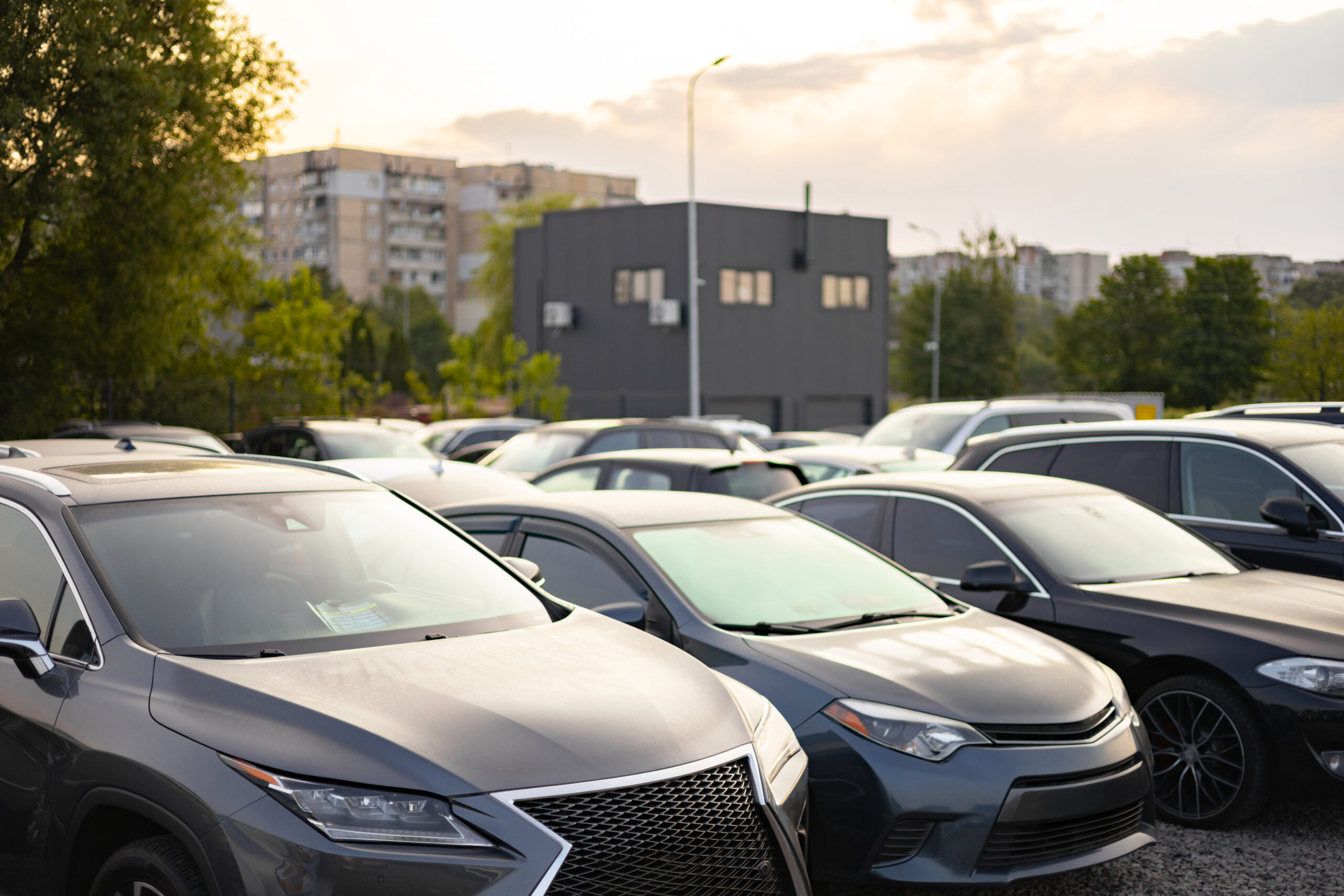 Parking z samochodami osobowymi do wynajecia - SilesiaRent